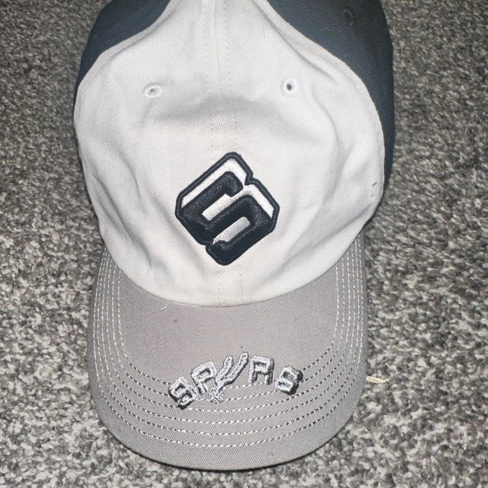 Spurs Gray and Black Cap